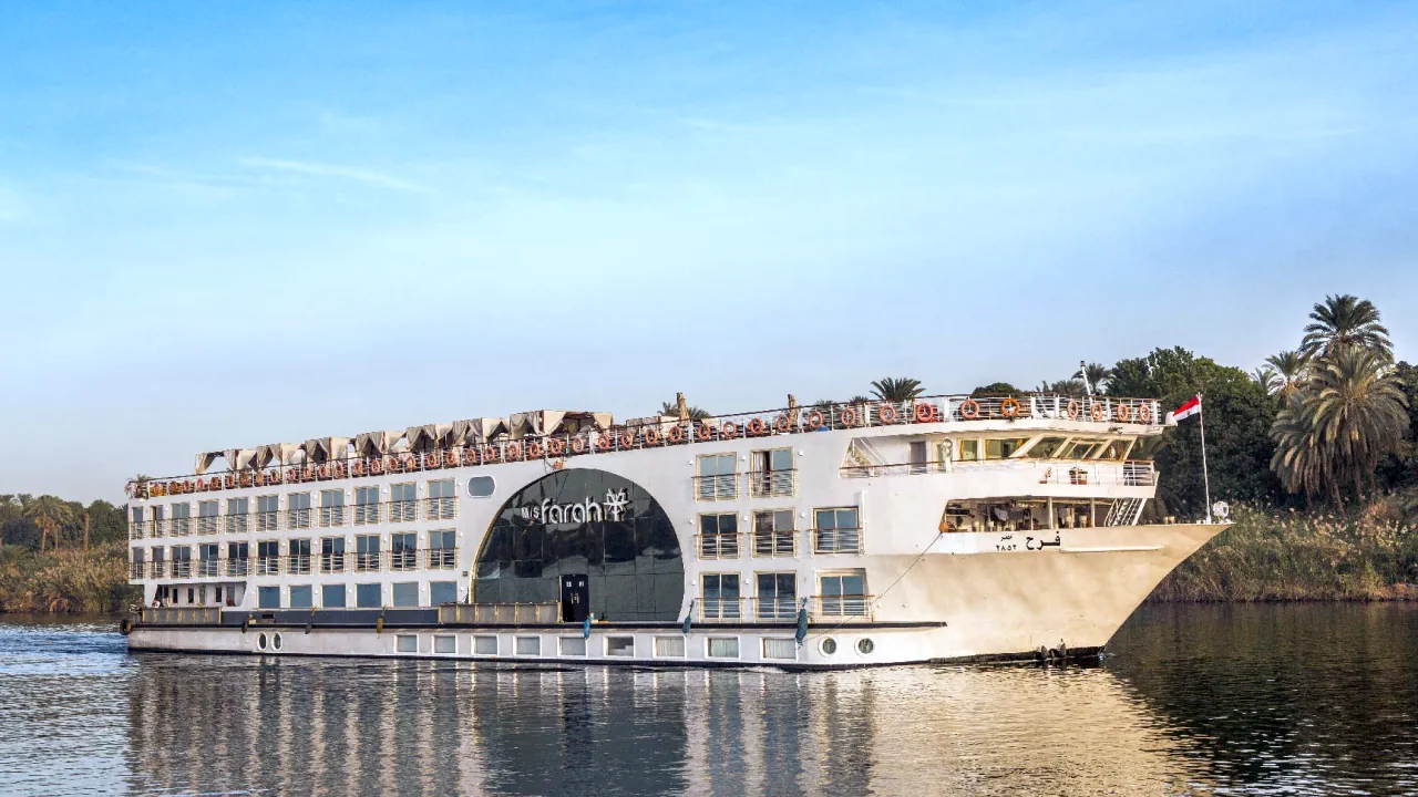 رحلة الباخرة فرح نايل كروز